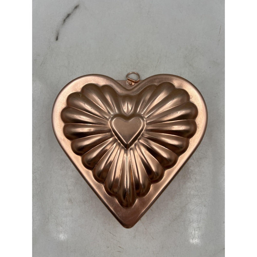 Vintage Copper Heart Shaped Cake Mold Baking Pan Wall Hanging Kitchen Decor 8"